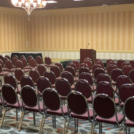 Clarion Hotel & Suites Conference Center Memphis Airport מראה חיצוני תמונה