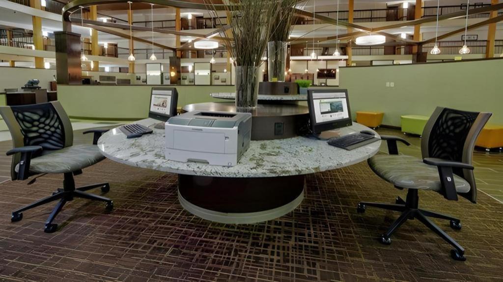 Clarion Hotel & Suites Conference Center Memphis Airport מראה חיצוני תמונה